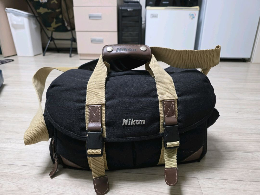 니콘 D90 DSLR 카메라와 렌즈 풀패키지 이미지