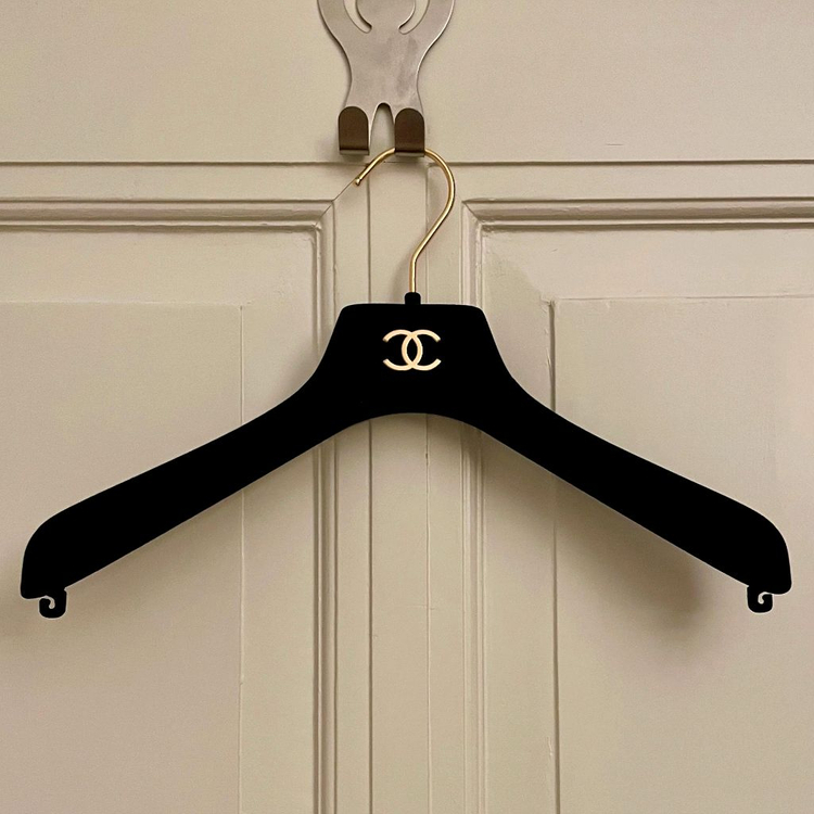 샤넬 벨벳 옷걸이9개 이미지