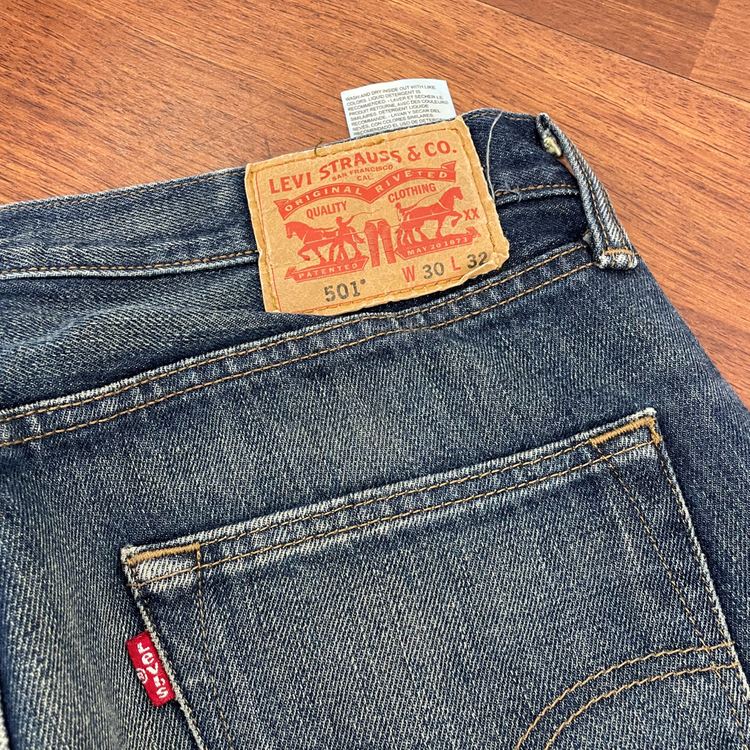 리바이스 501 중청 데님팬츠 이미지