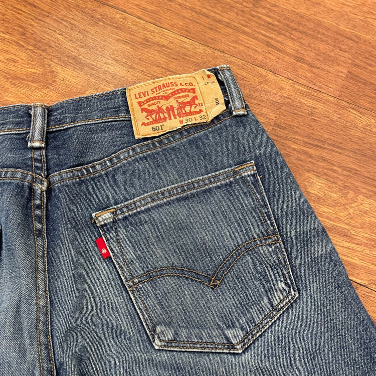 리바이스 501 중청 데님팬츠 이미지