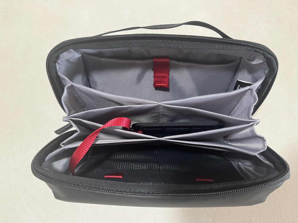 Tomtoc 탐탁 T13 네비게이터 폴딩 액세서리 테크 오거나이저 파우치 / 색상 : 블랙 이미지