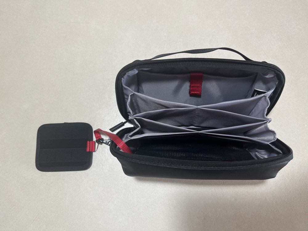 Tomtoc 탐탁 T13 네비게이터 폴딩 액세서리 테크 오거나이저 파우치 / 색상 : 블랙 이미지