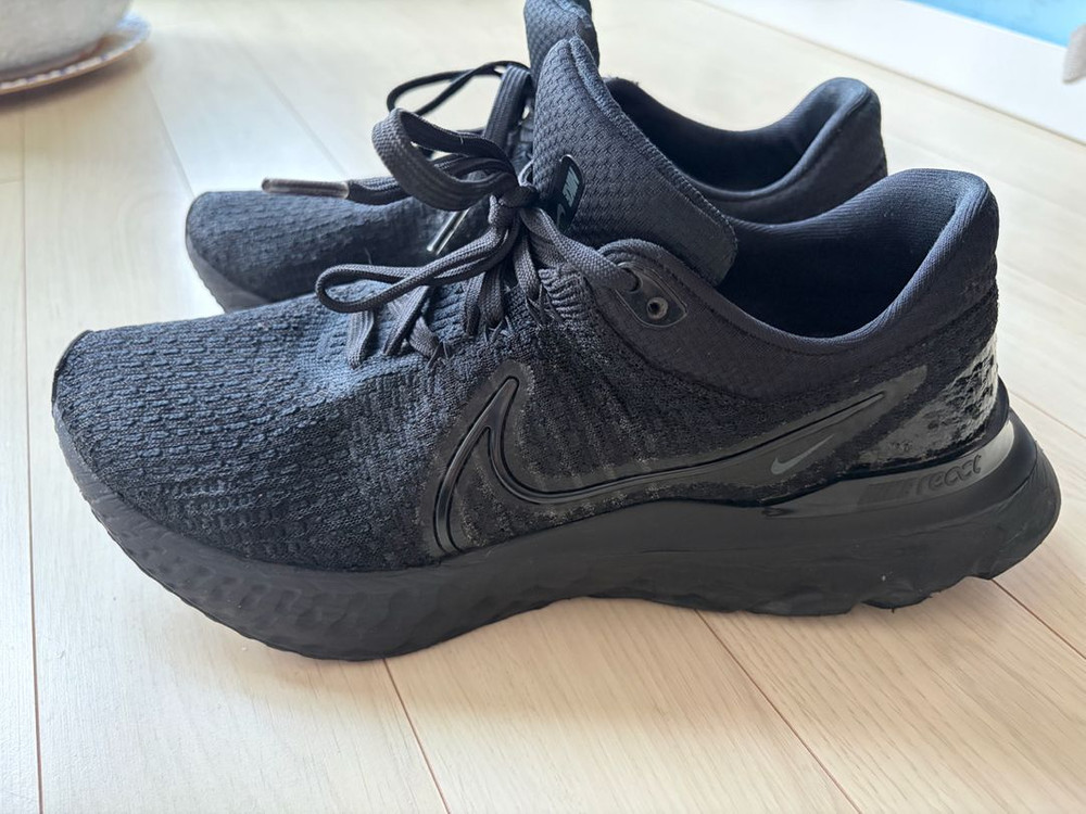 나이키 리액트 인피니티 런 플라이니트 3 올블랙 270 이미지