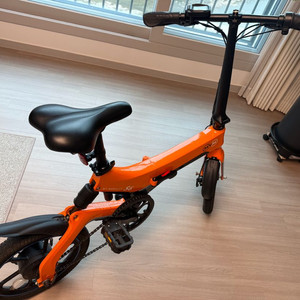 접이식 전기자전거 이미지