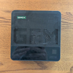 AOOSTAR GEM12+ 미니 PC 8845HS 이미지