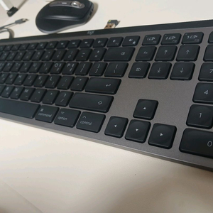 MX KEYS S for MAC / MX Anywhre 3S fo MAC 이미지