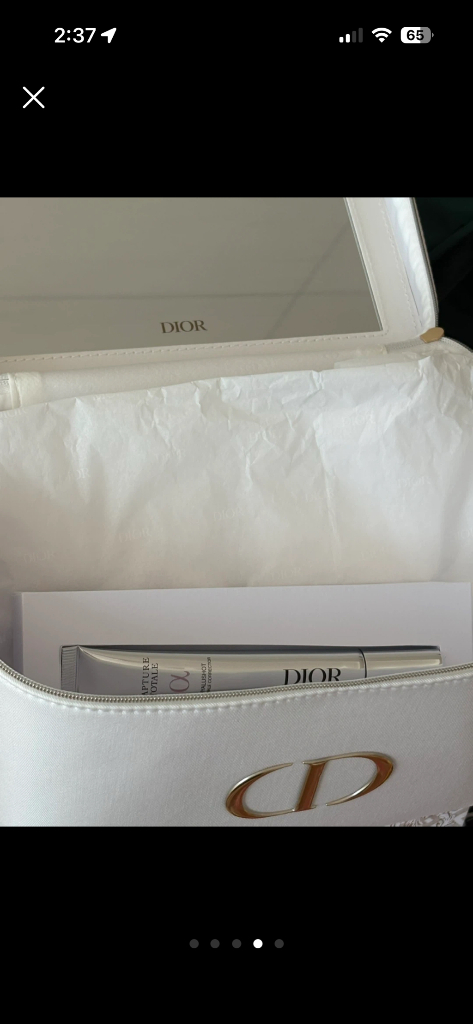 디올 캡춰토탈 히알루샷 베니티 파우치 세트 이미지