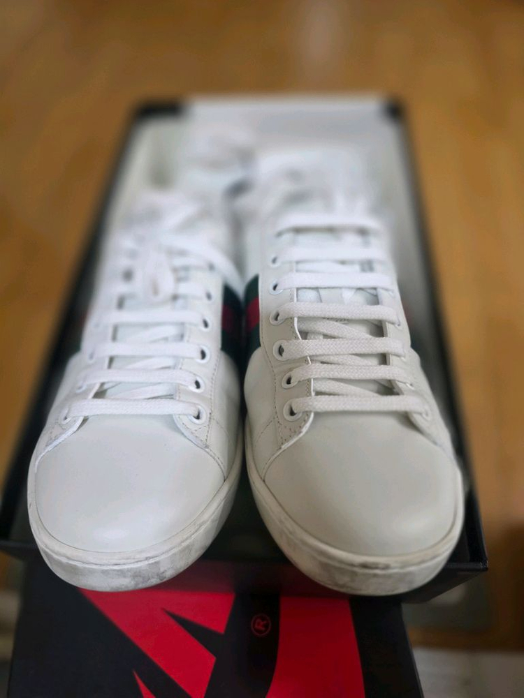 구찌 스니커즈 판매합니다. 이미지