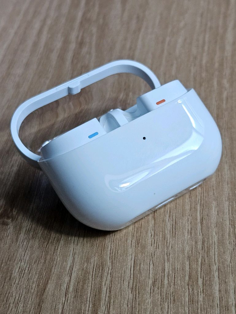 갤럭시 버즈3프로 화이트 충전본체 이미지