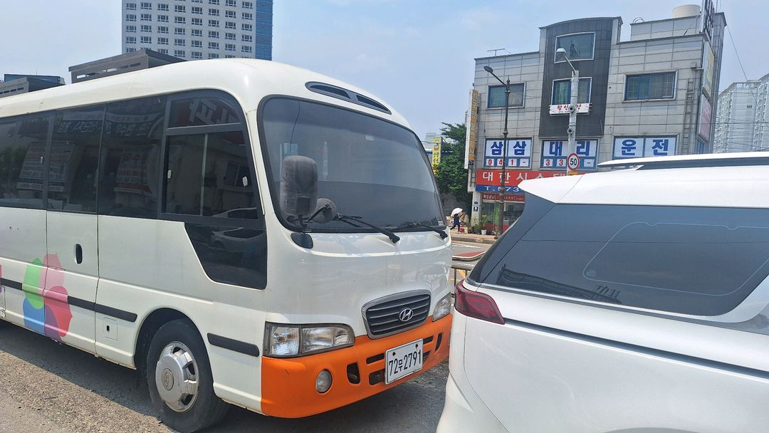 카운티 캠핑카 이미지