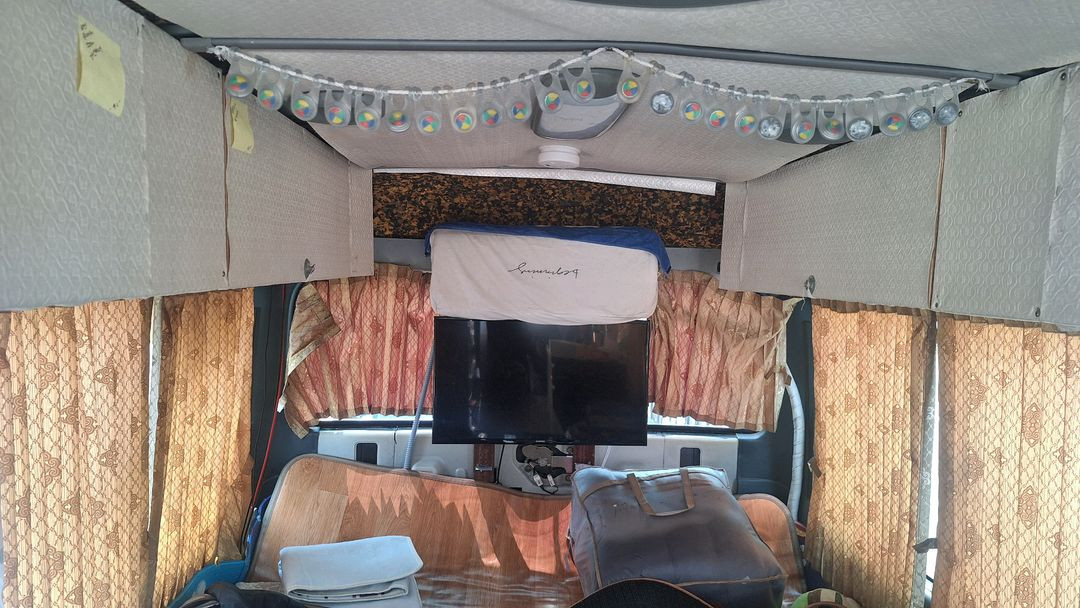 카운티 캠핑카 이미지