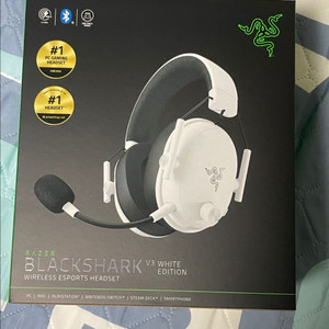 레이저 블랙샤크 v3 화이트 무선 헤드셋 이미지