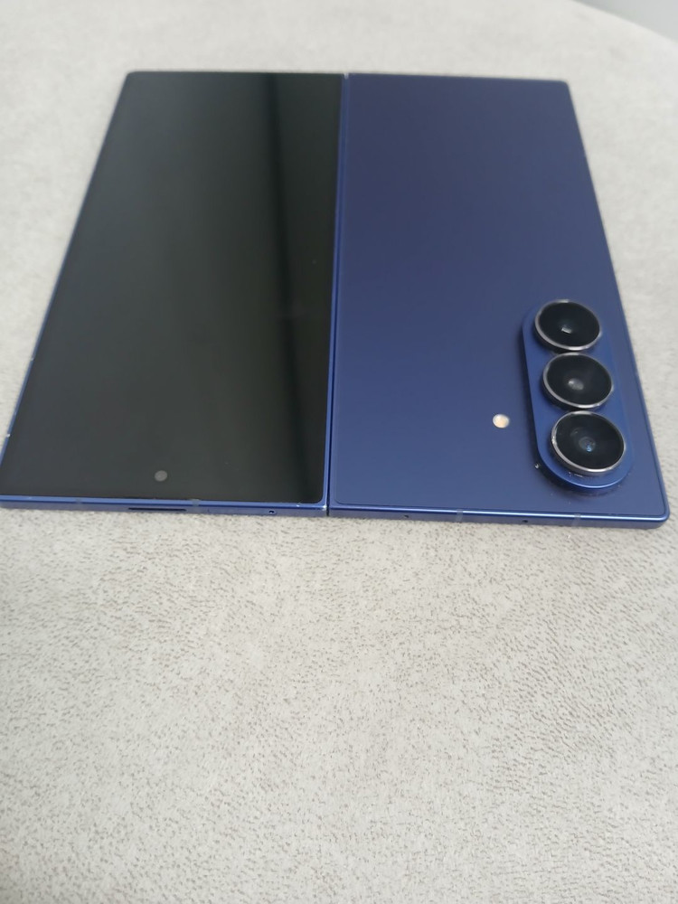 갤럭시Z폴드7 256기가 네이비 중고폰 공기계 선물폰 서브폰 효도폰 이미지