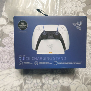 듀얼센스 레이저 충전거치대 화이트 미개봉 이미지