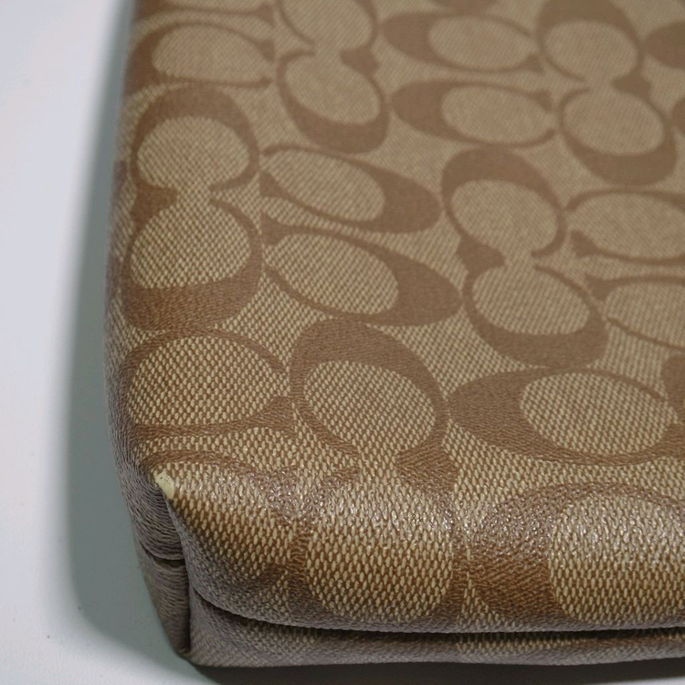 코치 시그니처 크로스백 브라운 이미지