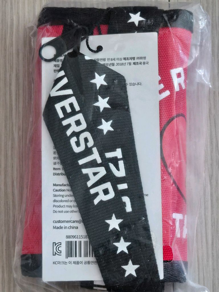 BT21 타타 폴딩 지갑 이미지