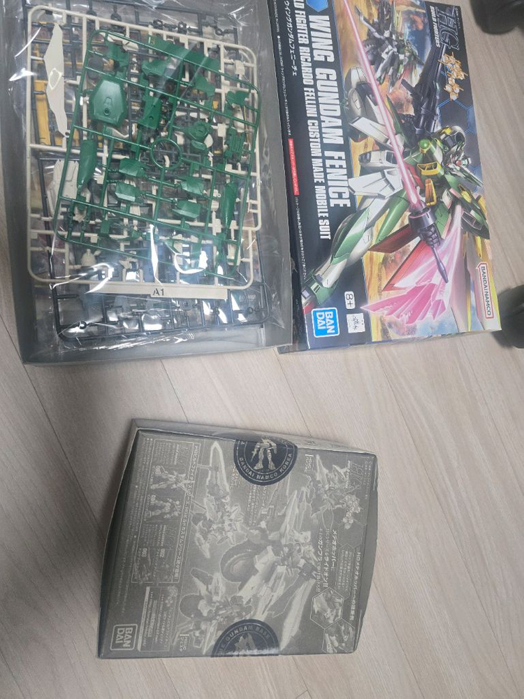 윙건담 페니체&메테오 호퍼 프라모델 세트 이미지