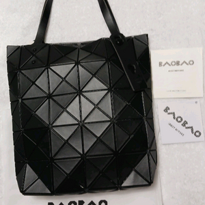 바오바오 토트백 팝니다 이미지