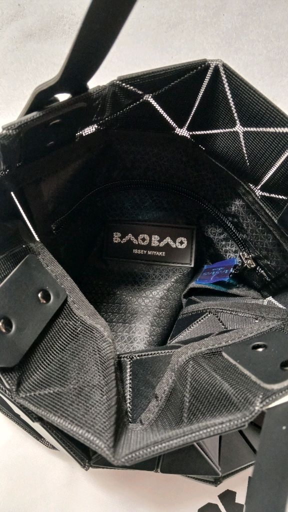 바오바오 토트백 팝니다 이미지