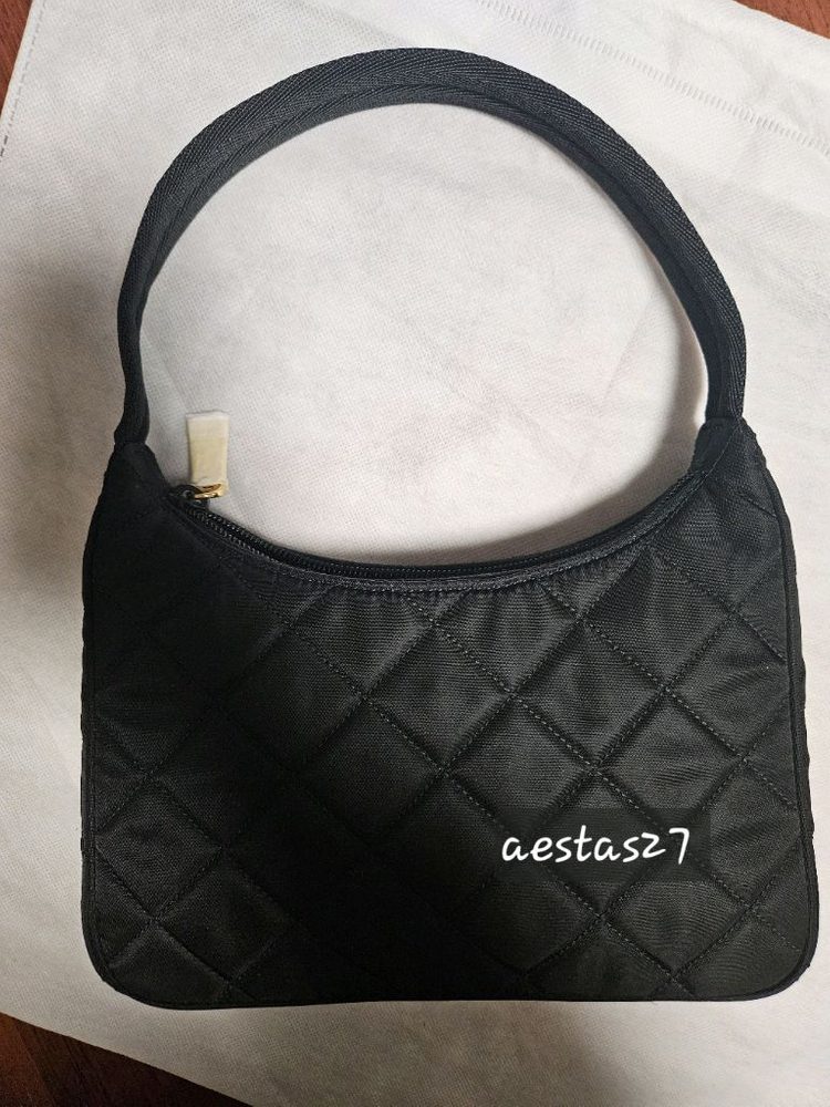 (정품-N) 프라다 금장 퀼팅 호보 1ne05q 이미지