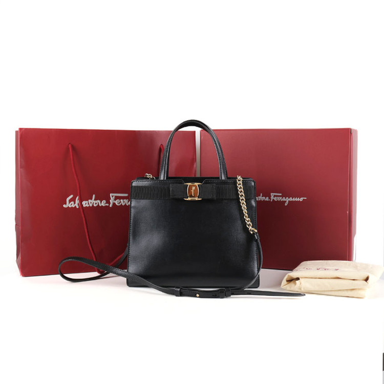 [중고명품다올] 페라가모 뉴 바라 토트백 블랙 21I290 734058 이미지