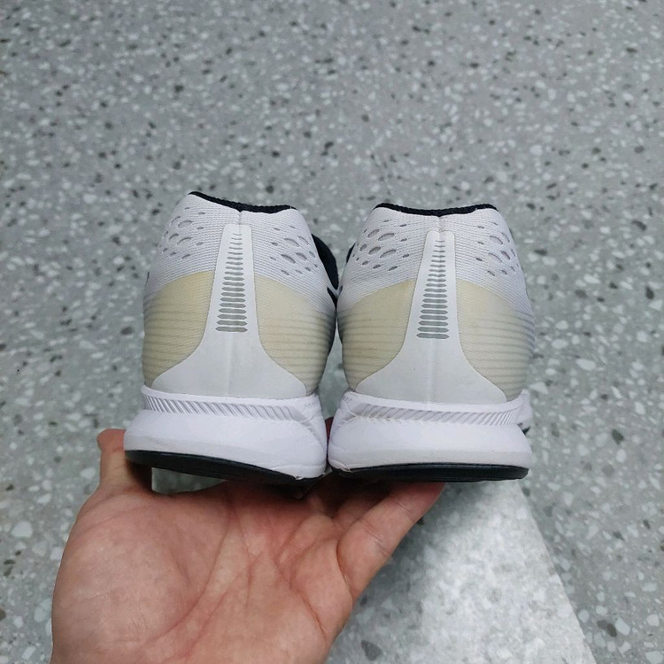 나이키 줌 페가수스34 TB 290 팝니다/ 런닝화 러닝화 보메로 스트럭쳐 플라이 이미지