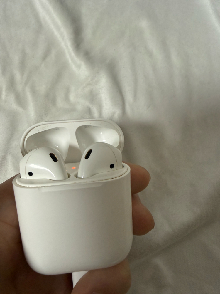 애플 정품 에어팟 2세대 이미지