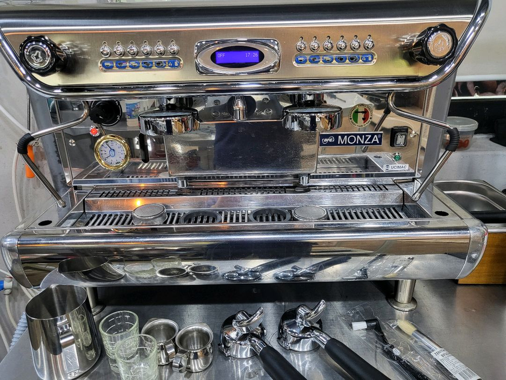 비에프씨 몬자 커피머신 라심발리전자동그라인더 포함 이미지