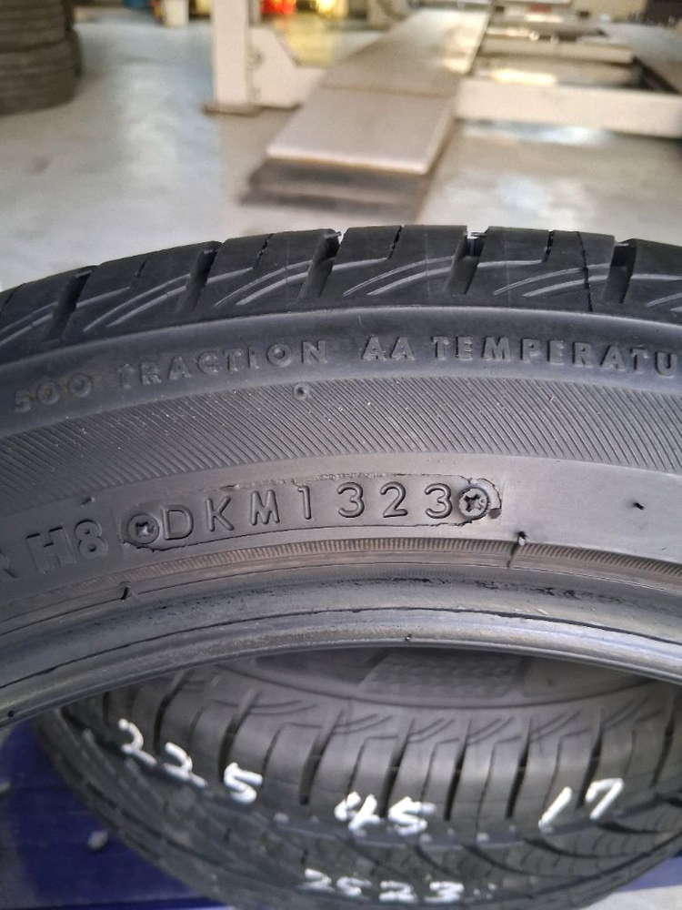 225 45 17.2254517중고타이어 양주동두천의정부싼타이어 이미지