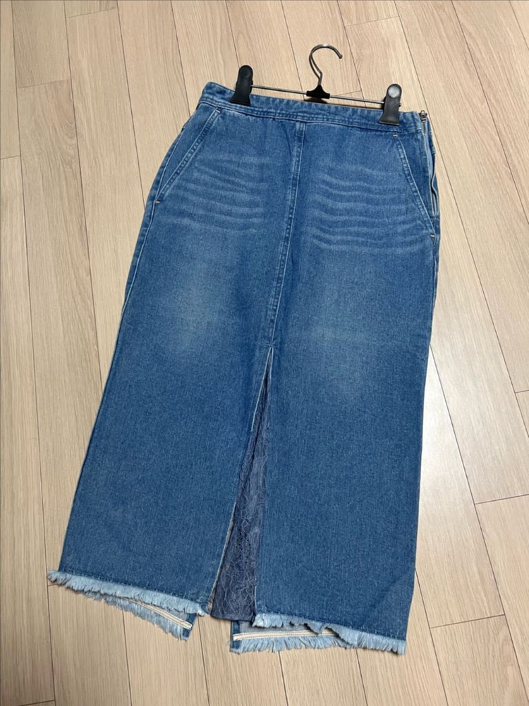 한섬 래트바이티 LATT 레이스 배색 데님 스커트 H라인 중청 롱치마 트임 슬릿 이미지