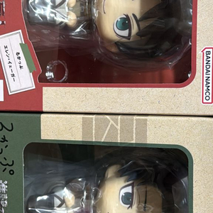 진격의거인 에렌 리바이 룩업 이미지