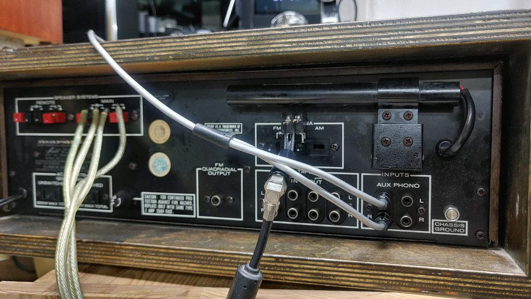 마란츠 2220B 스테레오 리시버 앰프 이미지