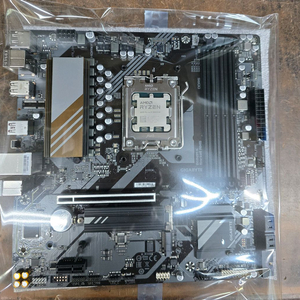 라이젠9 7950X3D & 기가바이트 B650M K 셋트 판매합니다. 이미지