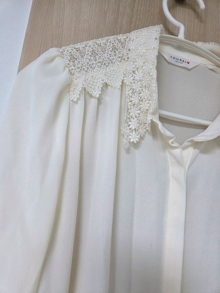 YOUKKI 레이스 블라우스 아이보리(77) 이미지