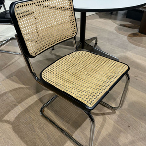 토넷 세스카체어 이미지