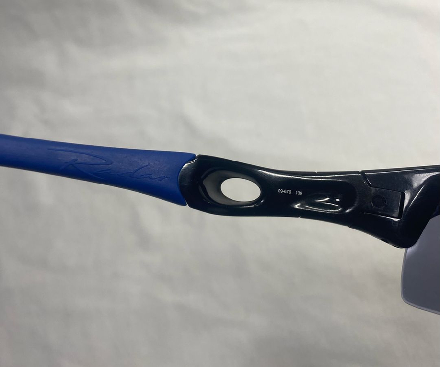 오클리 레이다패스 선글라스 고글 하드케이스포함 이미지