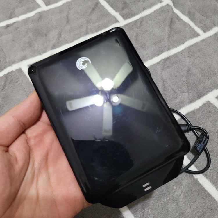 씨게이트 Seagate 외장하드 1tb + 케이스 + 케이블 포함 이미지