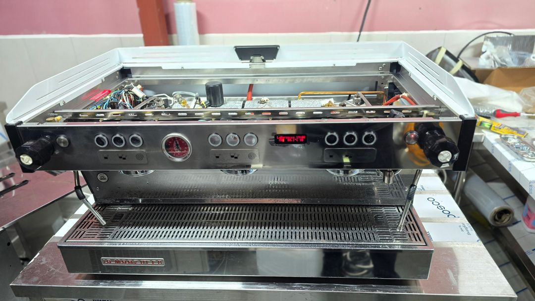 라마르조코 리네아pb 3그룹 화이트 판매합니다. 이미지