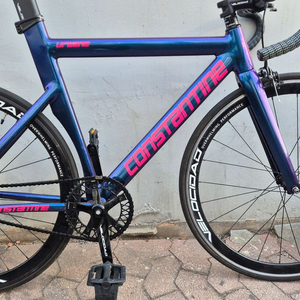 콘스탄틴 어베인 2025 무하자급 순정 픽시 이미지