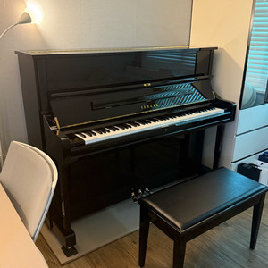 2021년식 야마하 업라이트 피아노 U1 이미지