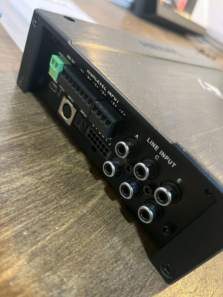 헬릭스 M4 DSP 앰프 팝니다. 이미지