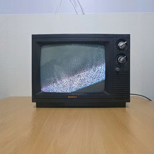1990년 14인치 골드스타 블랙 브라운관 TV 빈티지 이미지