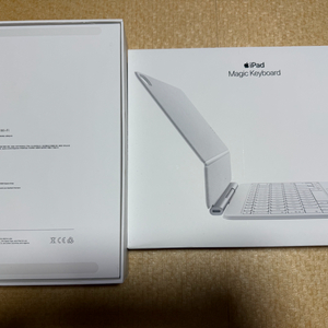 아이패드 에어11 m3 128G wifi 와 애플 정품 매직 키보드 이미지