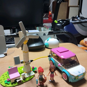 레고41443 프렌즈 올리비아 전기자동차 이미지