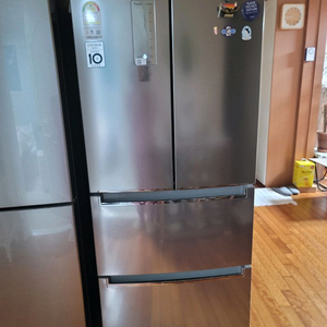 LG 디오스 김치 톡톡 김치냉장고. 이미지