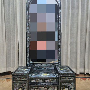 전통고가구 인테리어 자개화장대 이미지