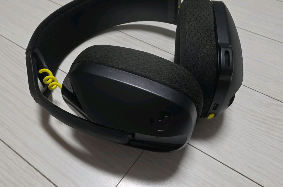 로지텍 G435 게이밍 블루투스 헤드셋 이미지
