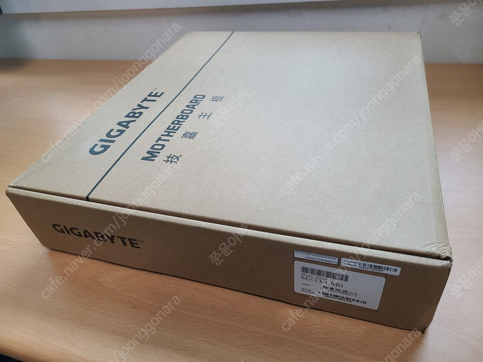 [Gigabyte] 기가바이트 MZ73-LM0(Rev.2) EPYC 9004/9005 Server Board 이미지