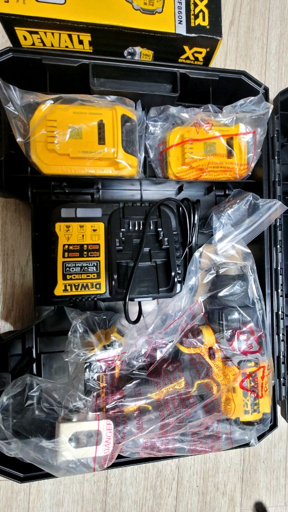 디월트 충전 임팩트 드라이버 해머드릴 세트 DCF860 DCD806 이미지