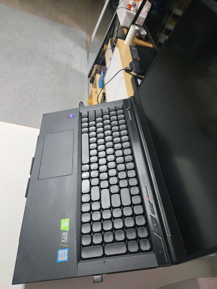 한성 게이밍 노트북 판매합니다. (8750, 램16, 2070) 이미지